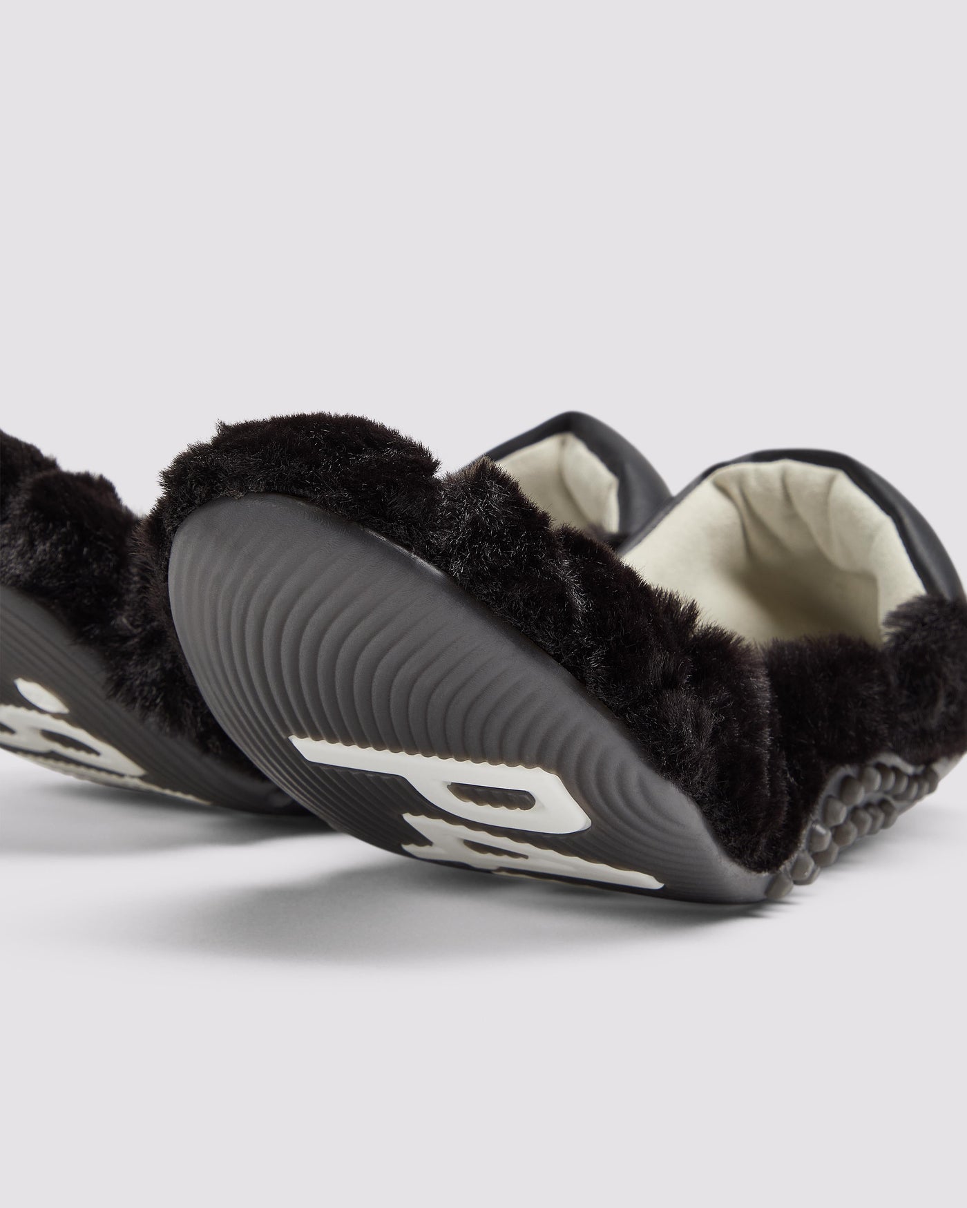 Stella Fur Black