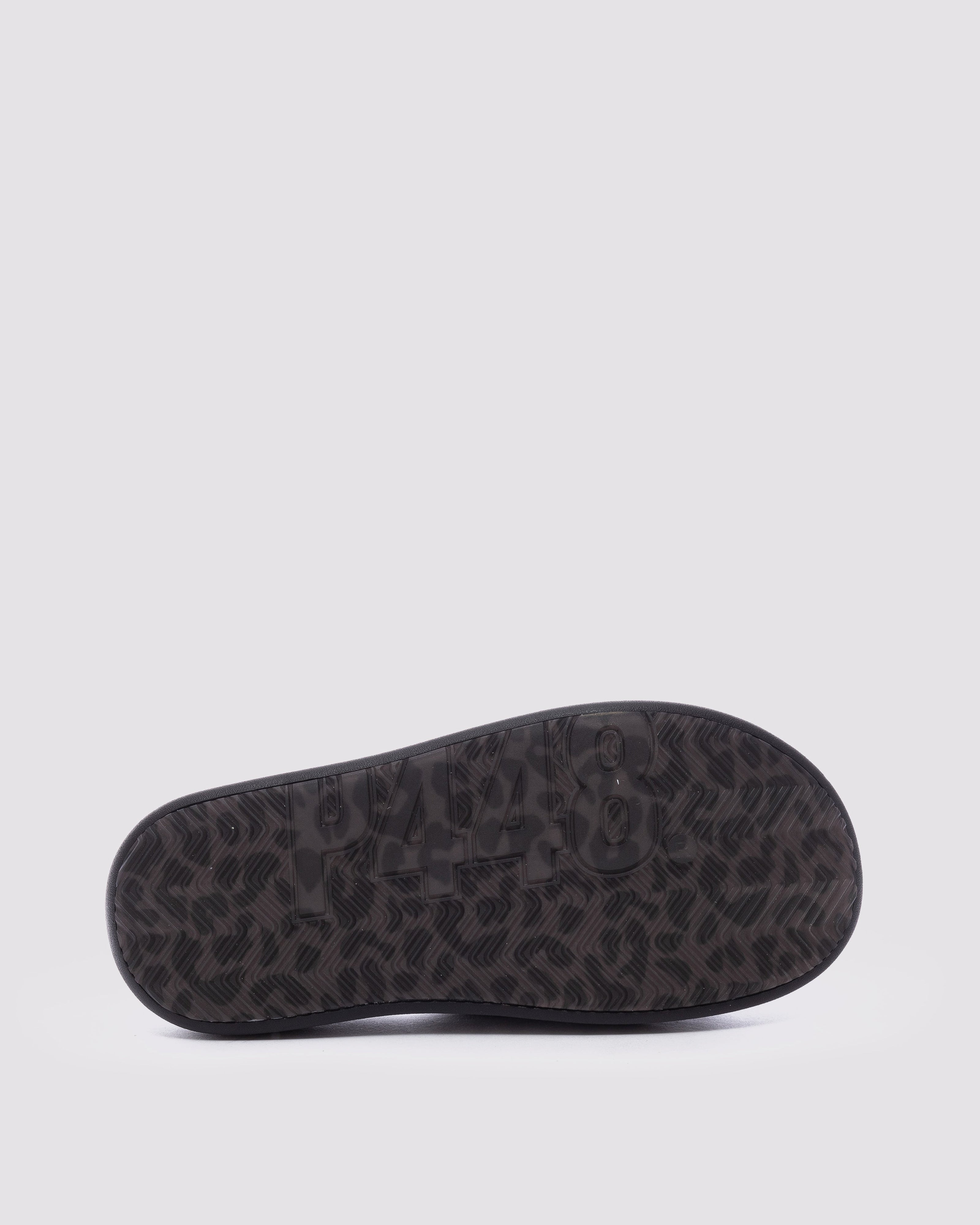 Riviera Black